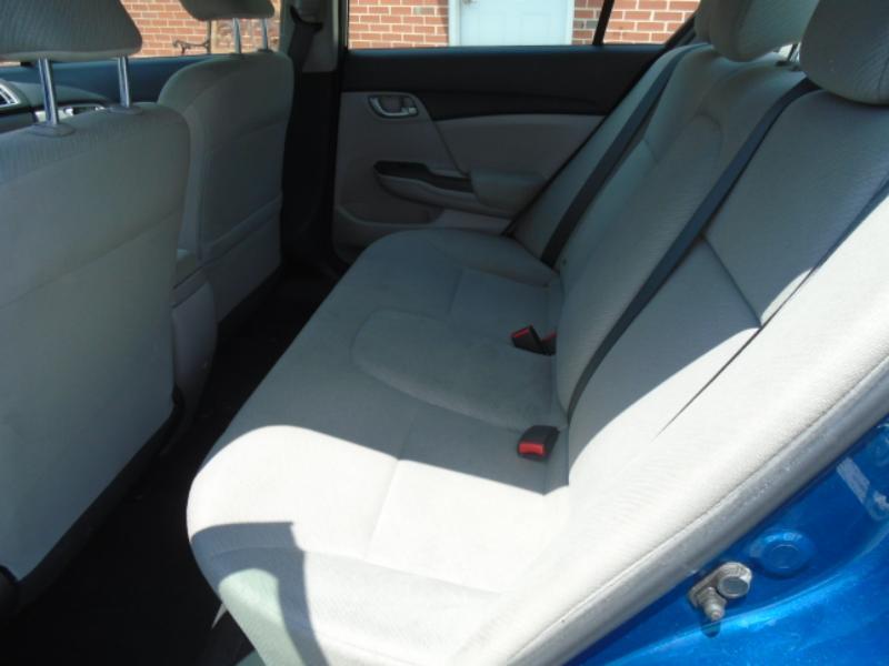 Honda Civic LX sedan 2013