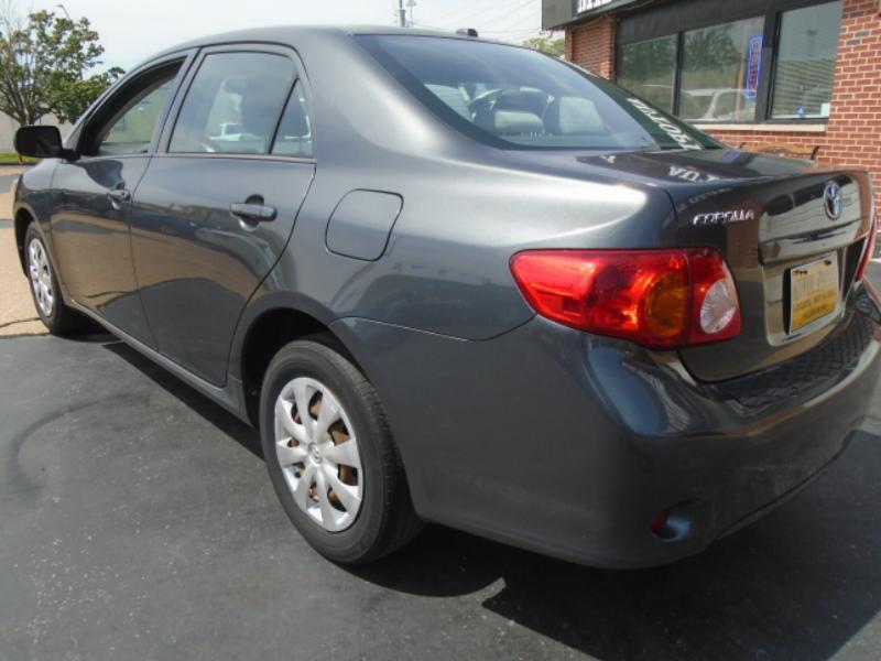 Toyota Corolla LE 4D Sedan 2009