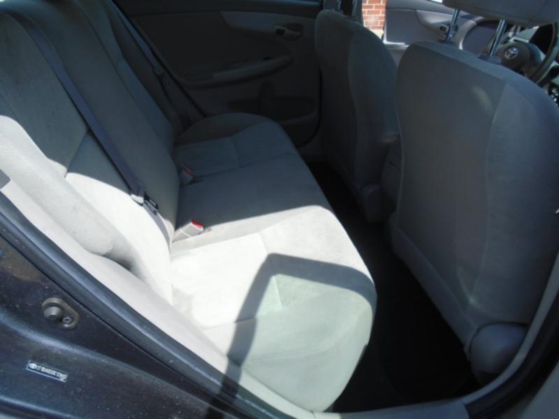 Toyota Corolla LE 4D Sedan 2009