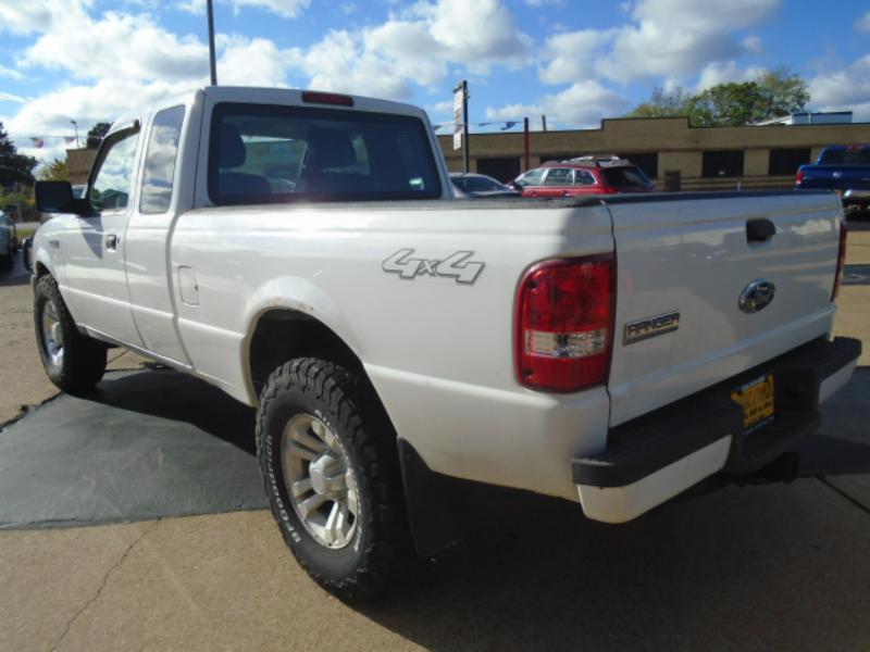 Ford Ranger XLT SuperCab 4-Door 4WD 2011