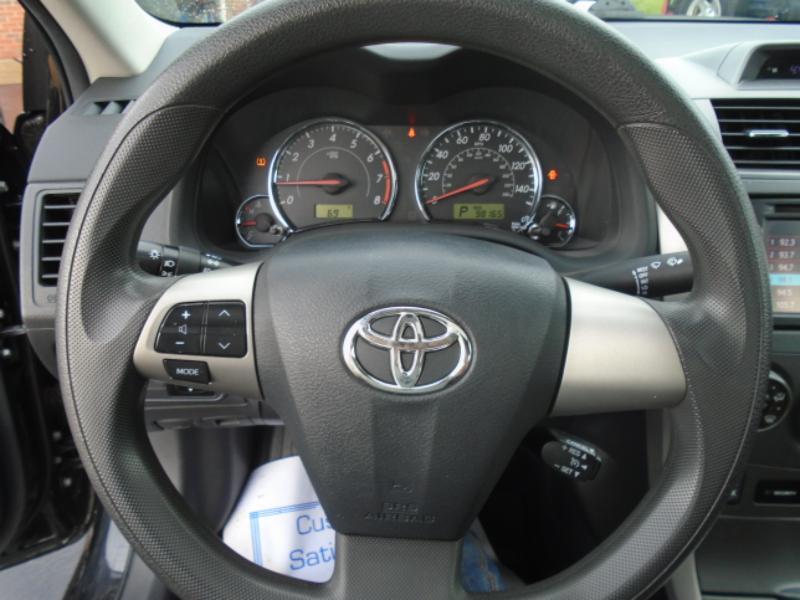 Toyota Corolla S 4-Speed AT 2013