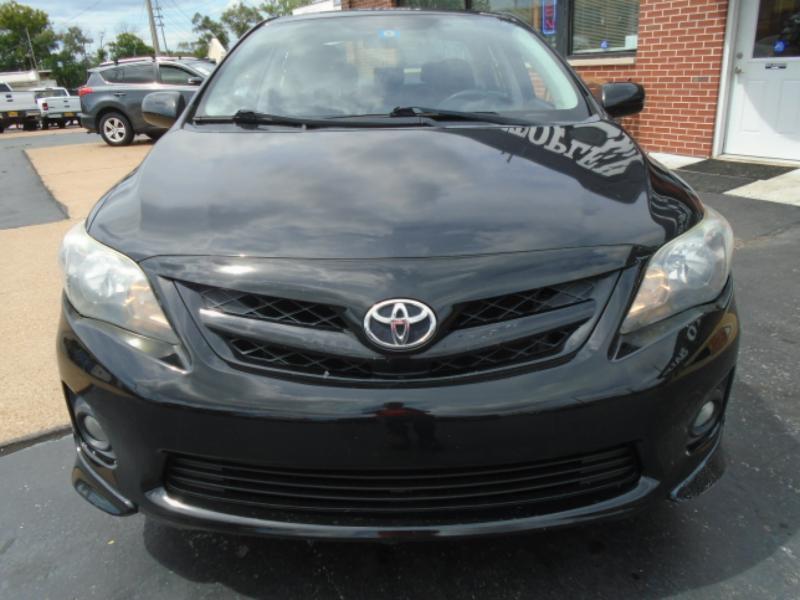 Toyota Corolla S 4-Speed AT 2013