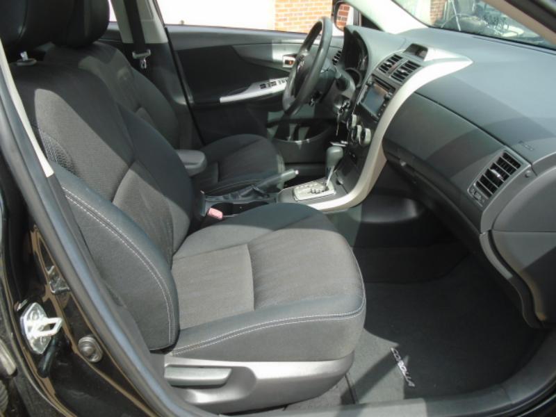 Toyota Corolla S 4-Speed AT 2013