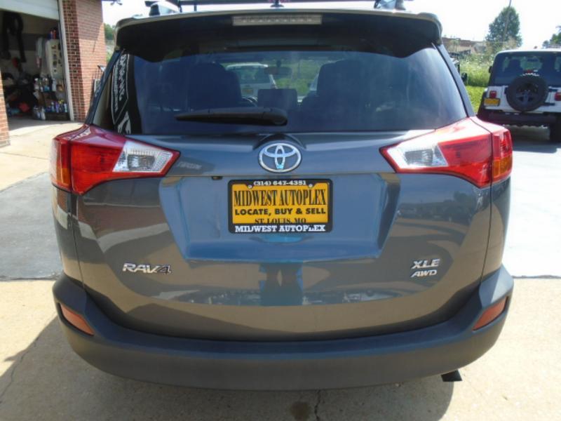 Toyota RAV4 XLE AWD 2014