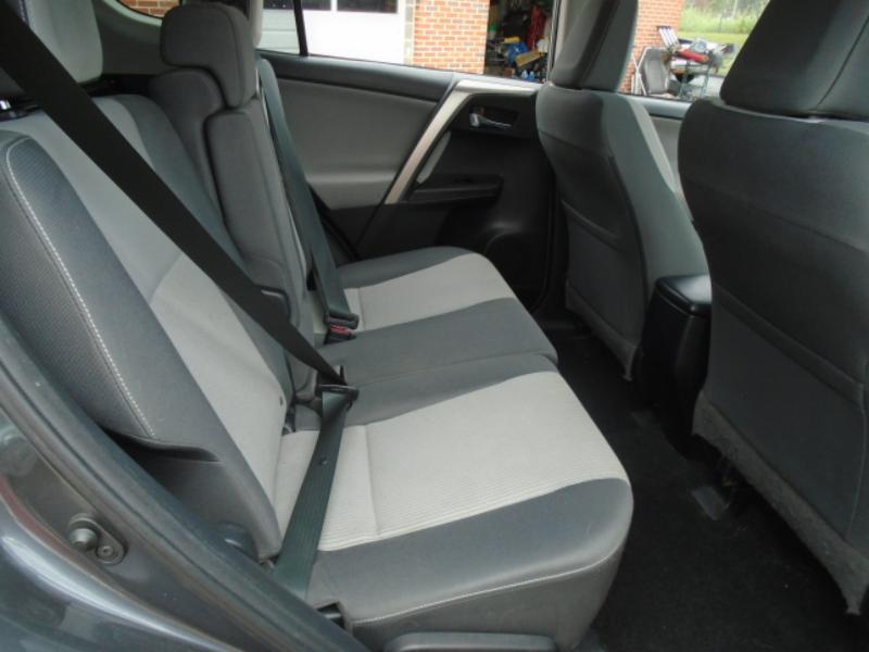 Toyota RAV4 XLE AWD 2014