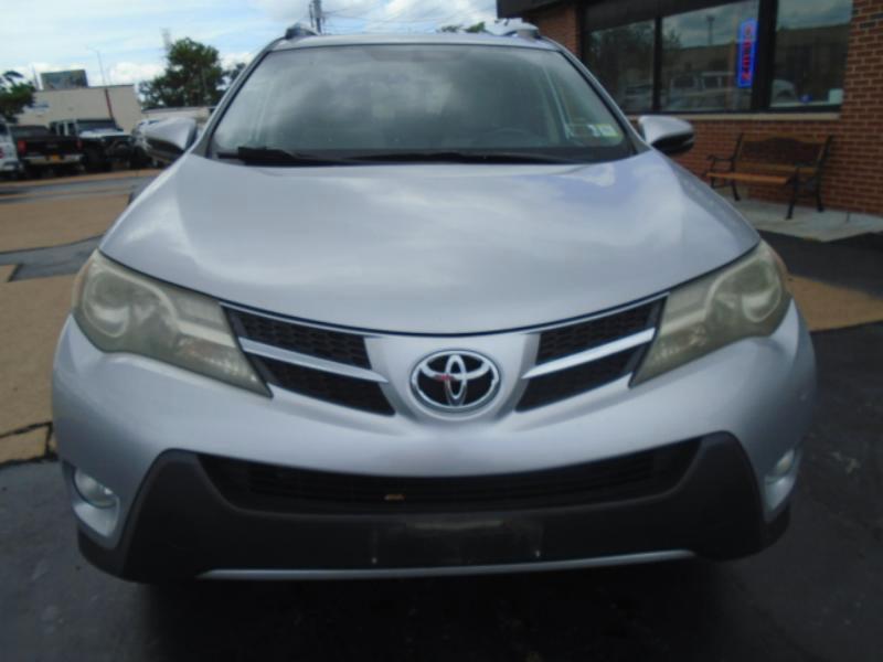 Toyota RAV4 XLE AWD 2015