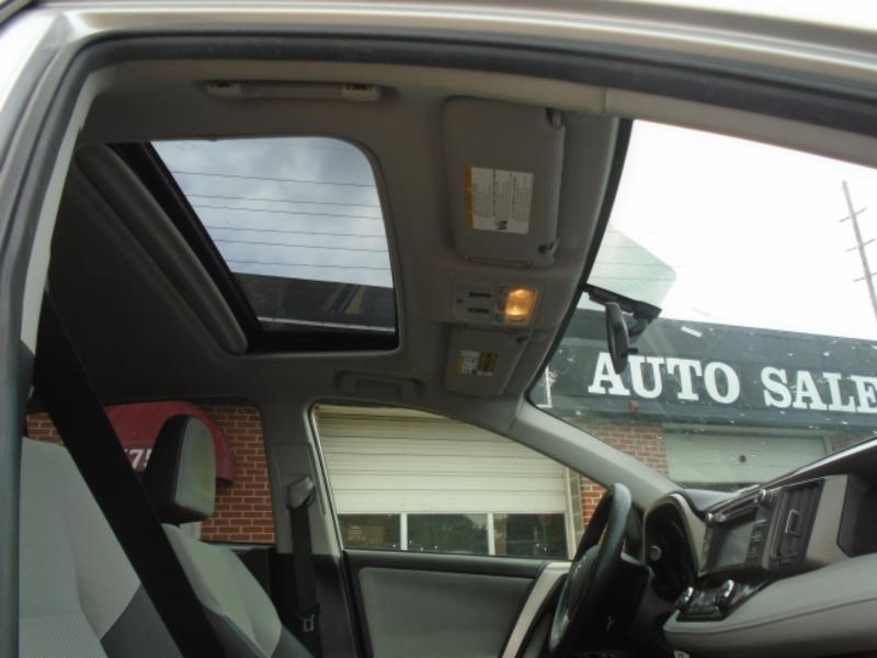 Toyota RAV4 XLE AWD 2015