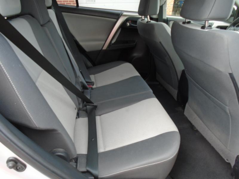 Toyota RAV4 XLE AWD 2015