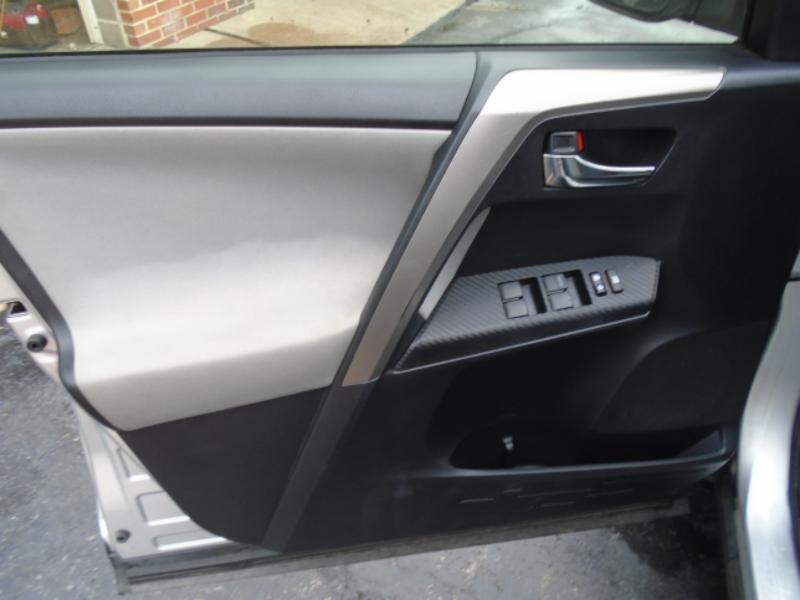 Toyota RAV4 XLE AWD 2015