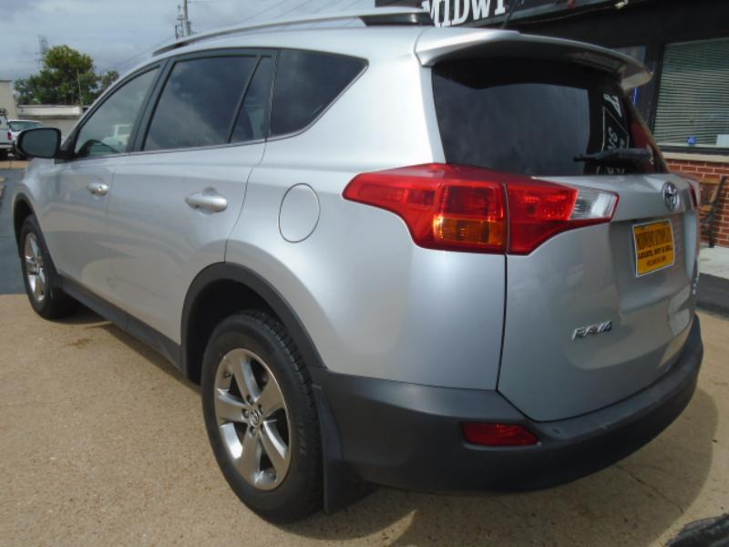 Toyota RAV4 XLE AWD 2015