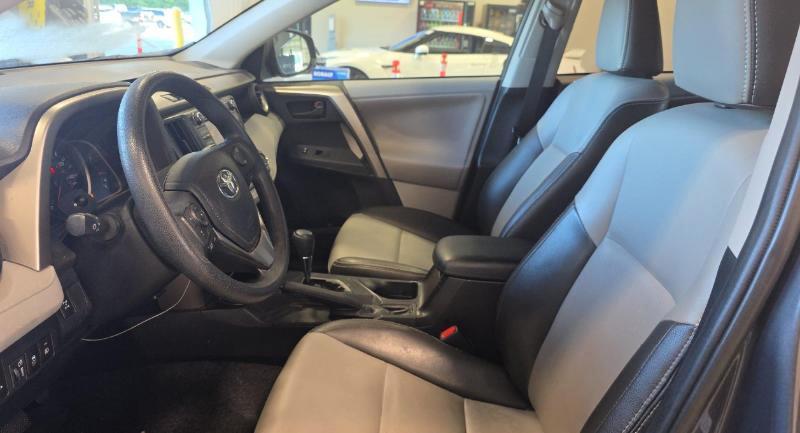 Toyota RAV4 LE AWD 2013
