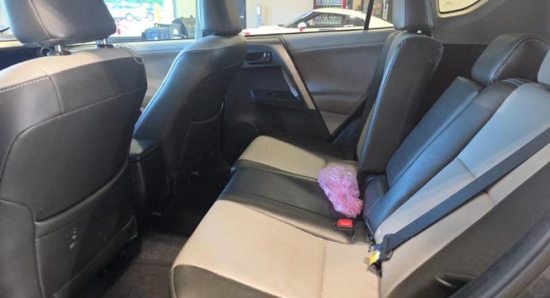 Toyota RAV4 LE AWD 2013
