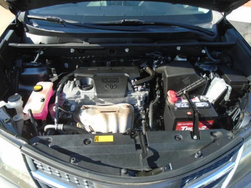 Toyota RAV4 LE AWD 2013