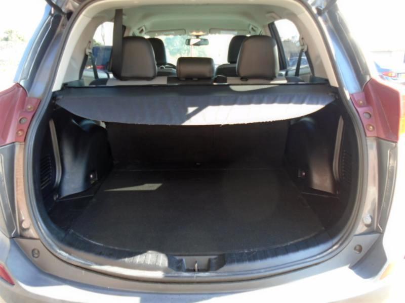 Toyota RAV4 LE AWD 2013