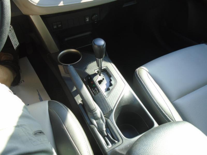 Toyota RAV4 LE AWD 2013