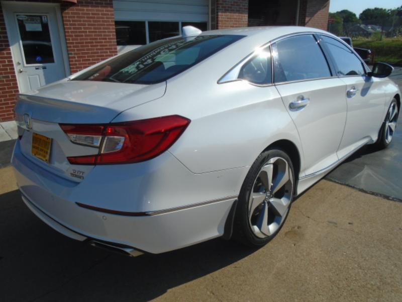 Honda Accord photo 3