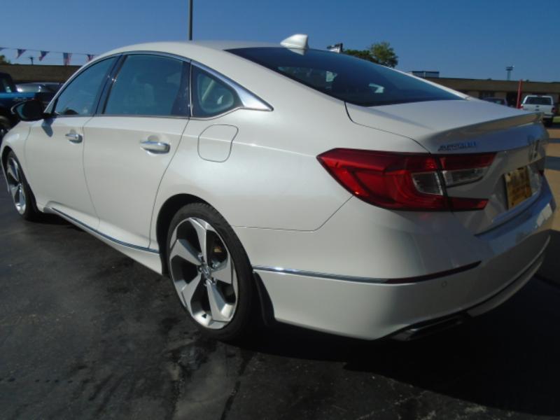 Honda Accord photo 6