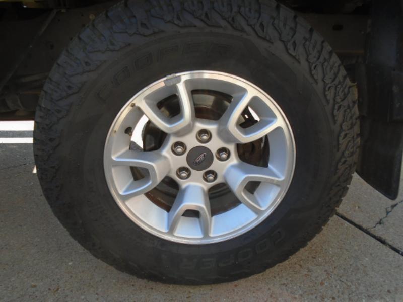 Ford Ranger photo 15