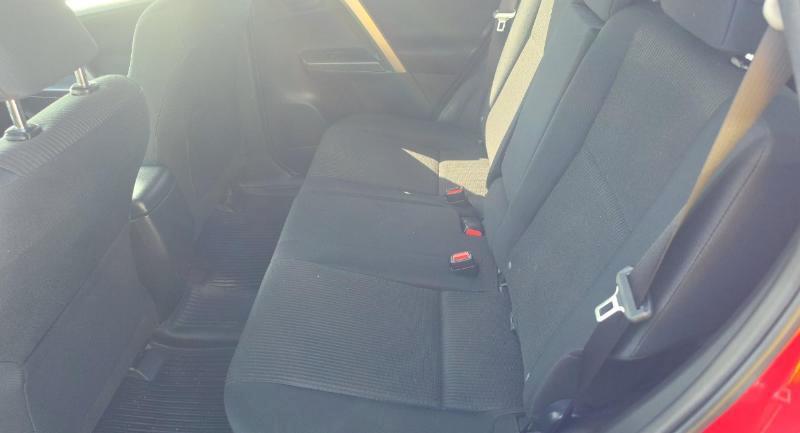 Toyota RAV4 LE FWD 2017