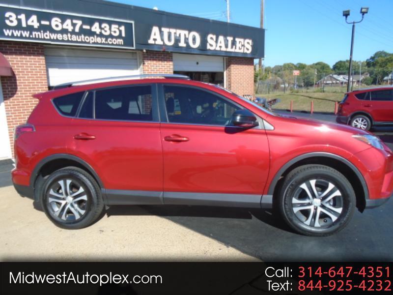 2017 Toyota RAV4 LE FWD