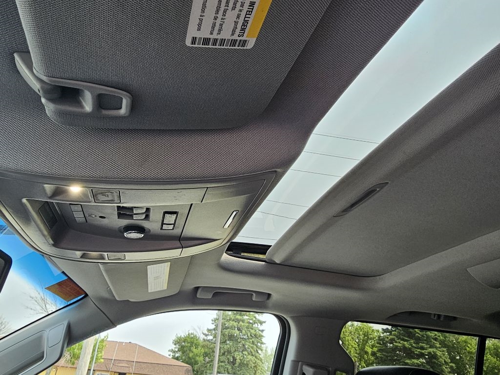 Chevrolet Suburban LTZ 1500 4WD 2015