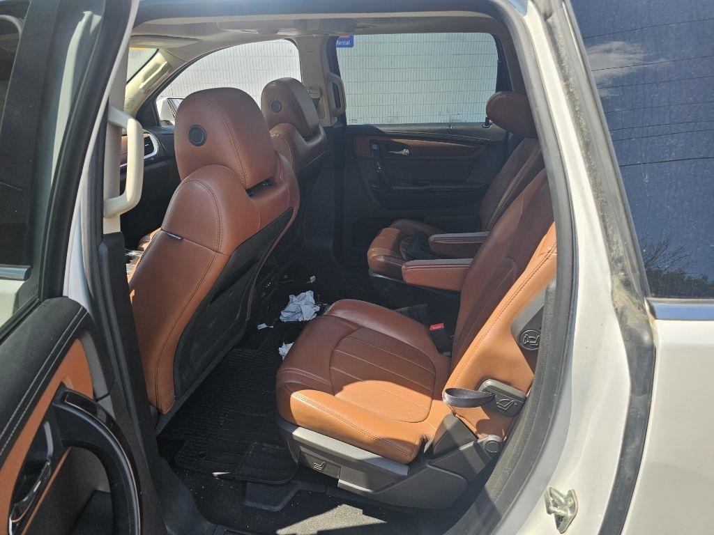 2017 Chevrolet Traverse Premier - Photo 14