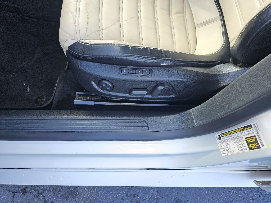 Volkswagen CC Luxury 2010 Volkswagen CC Luxury 2010