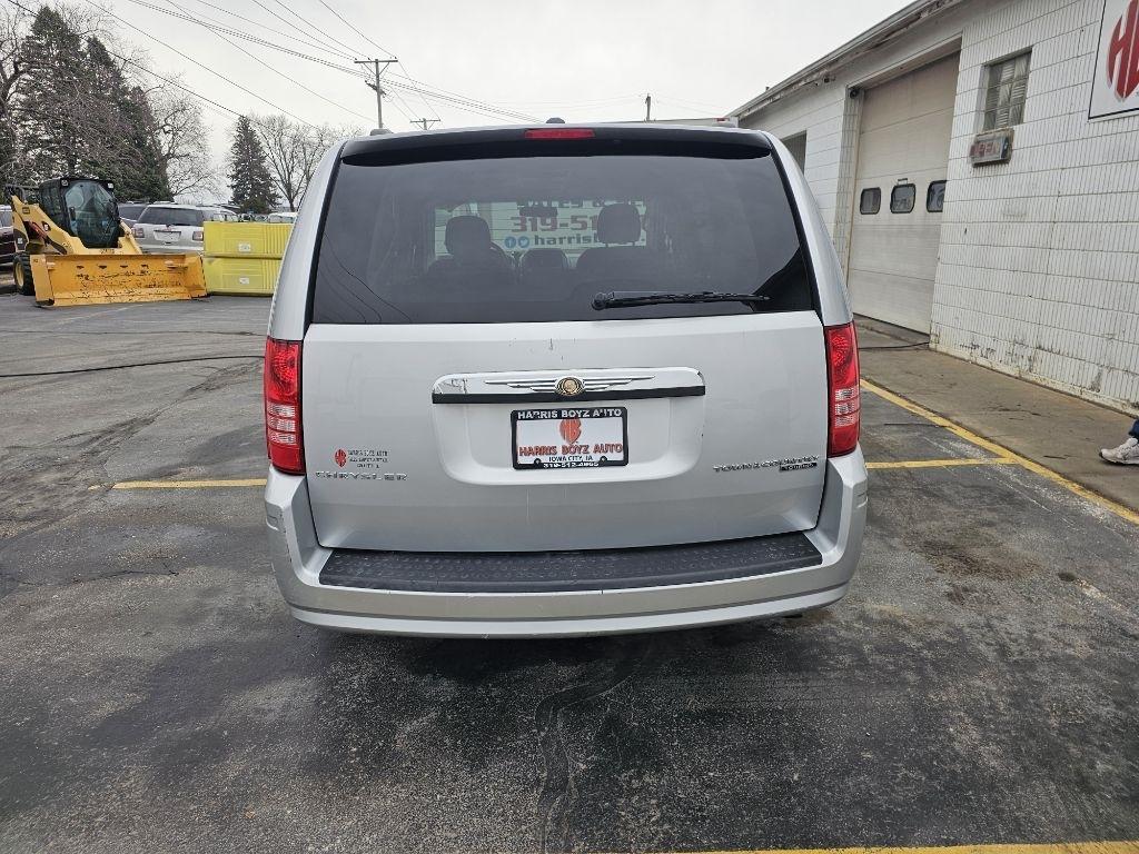 Chrysler Town & Country Touring 2010