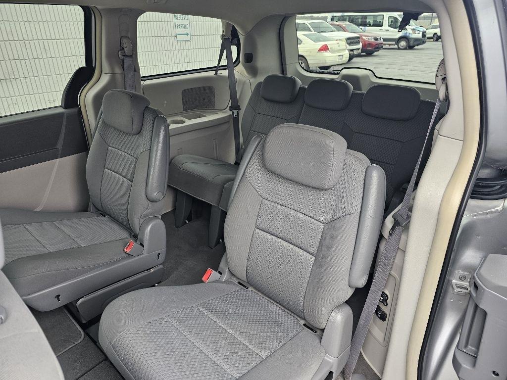 Chrysler Town & Country Touring 2010