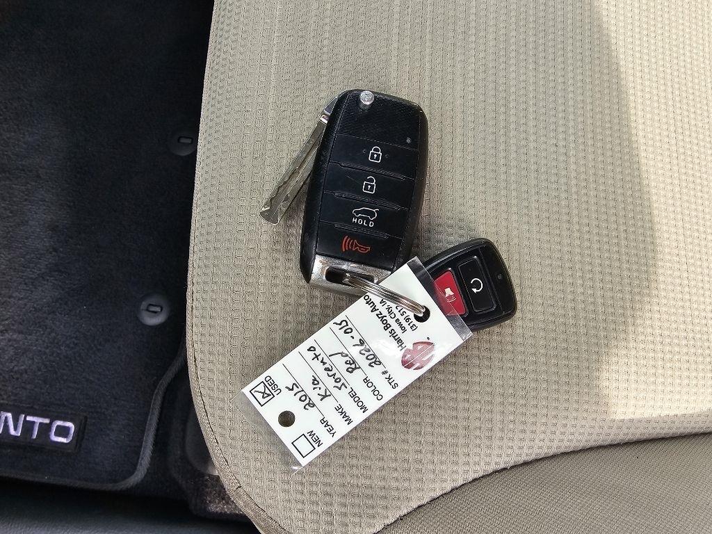 Kia Sorento LX V6 FWD 2015