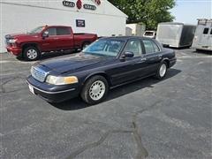 1999 Ford Crown Victoria 