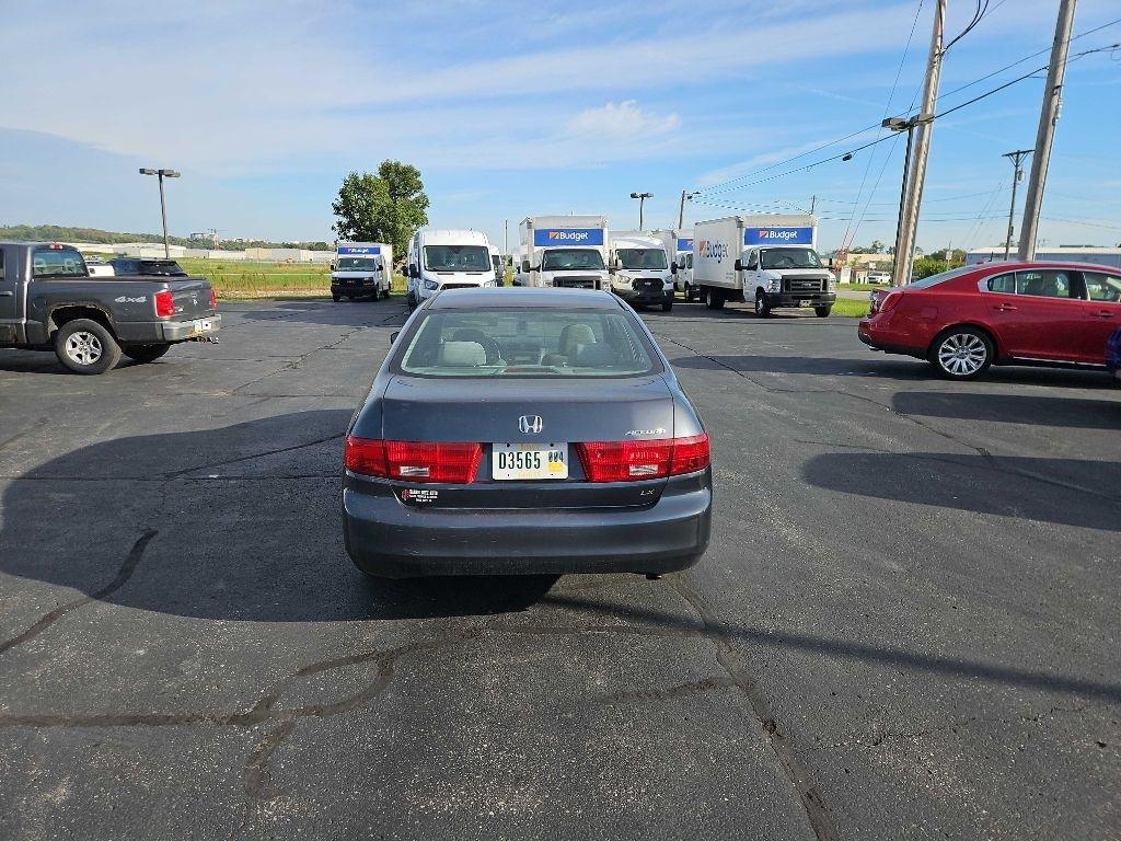 Honda Accord Sdn LX AT 2005