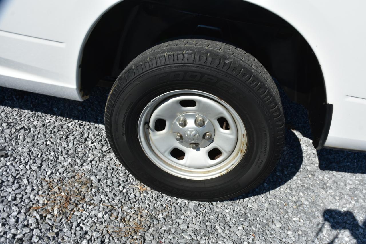 RAM 1500 Tradesman Regular Cab LWB 2WD 2017