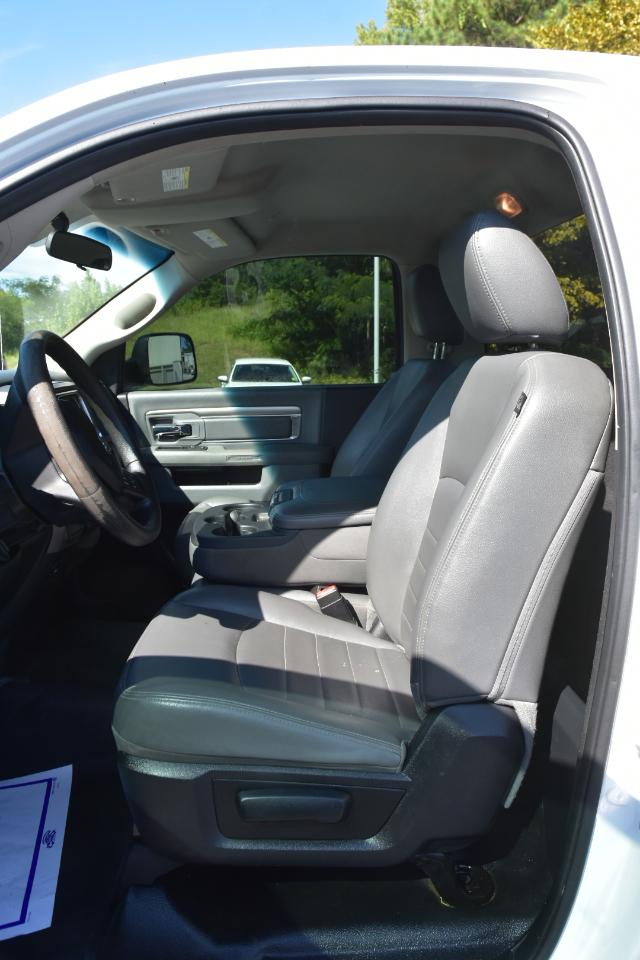 RAM 1500 Tradesman Regular Cab LWB 2WD 2017