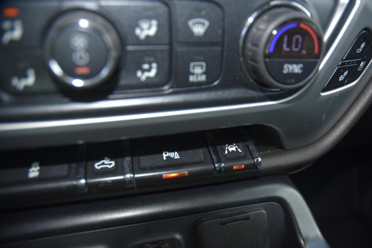 GMC Sierra 1500 SLT Crew Cab Short Box 4WD 2018