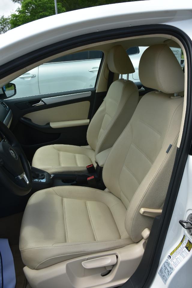 Volkswagen Jetta SE 2013