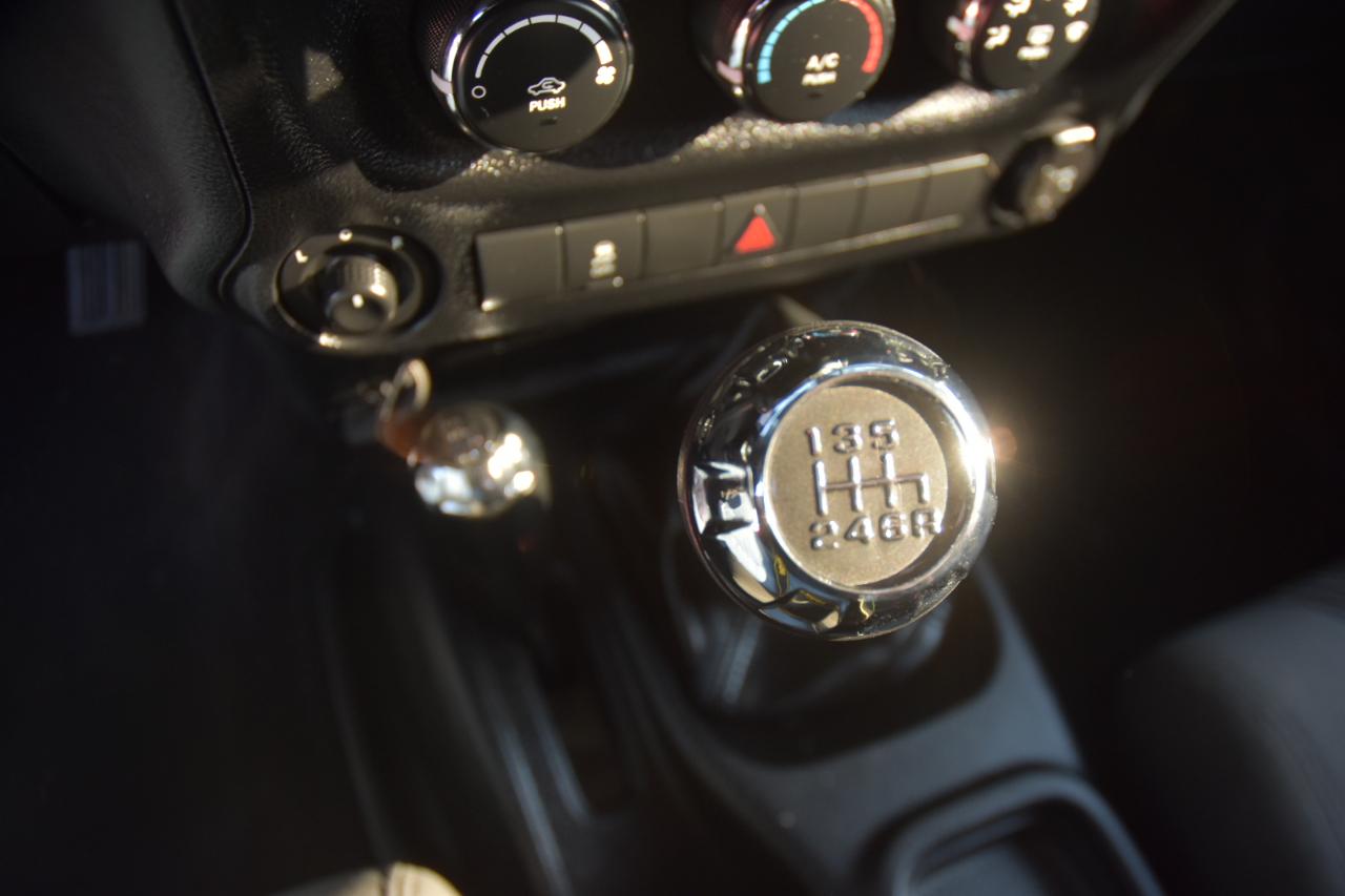 Jeep Wrangler Sport 4WD 2012