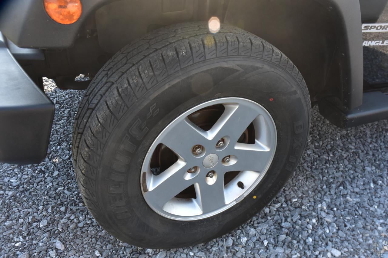 Jeep Wrangler Sport 4WD 2012