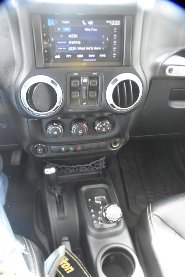 Jeep Wrangler Unlimited Sport 4WD 2013