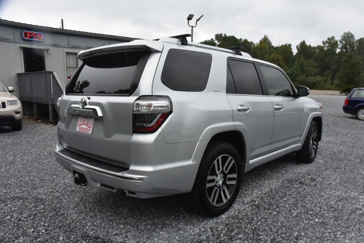Toyota 4Runner SR5 2WD 2016
