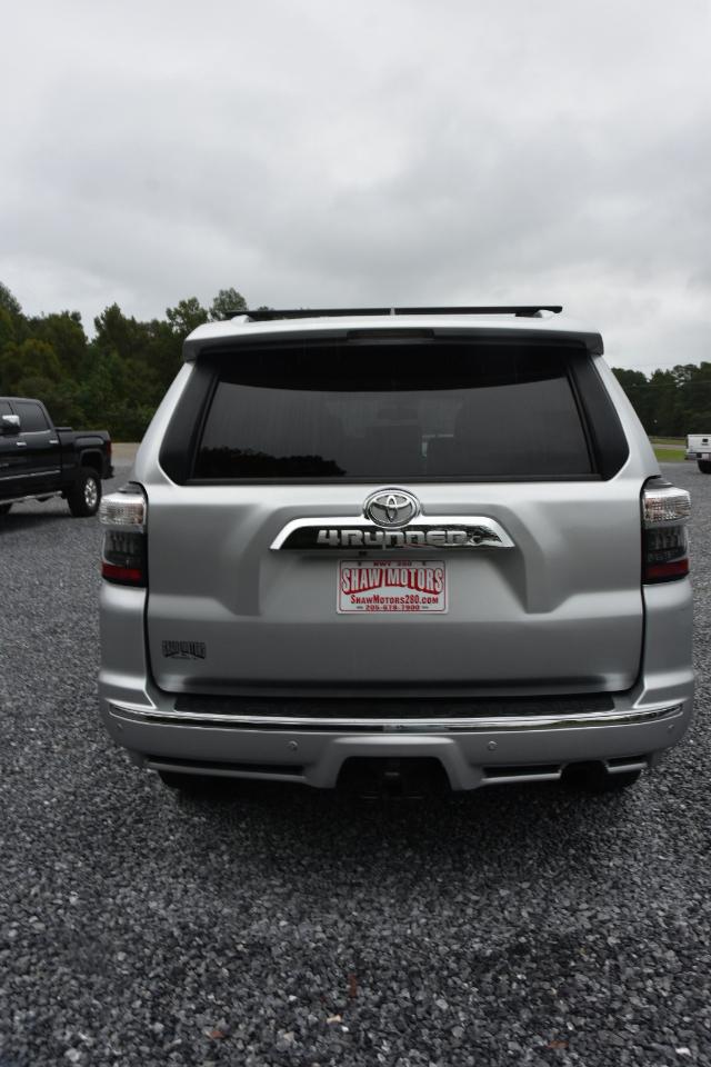 Toyota 4Runner SR5 2WD 2016