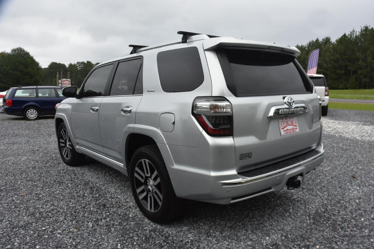 Toyota 4Runner SR5 2WD 2016