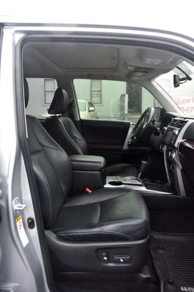 Toyota 4Runner SR5 2WD 2016