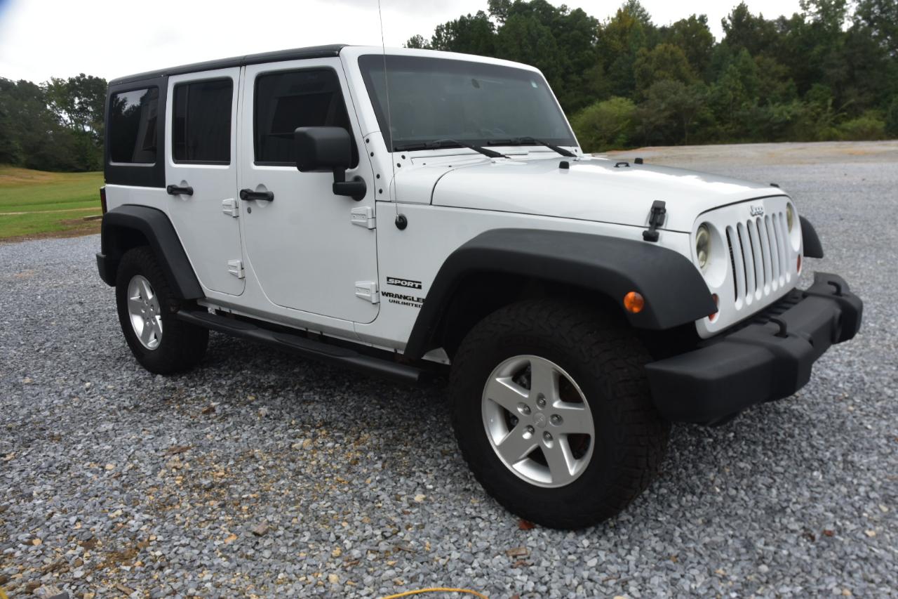 Jeep Wrangler Unlimited Sport 4WD 2012