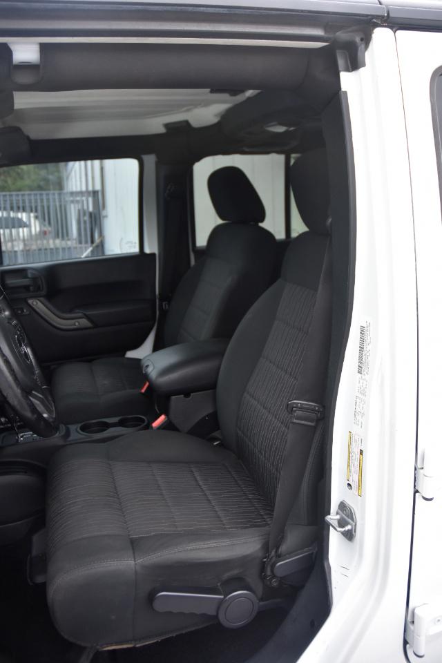 Jeep Wrangler Unlimited Sport 4WD 2012