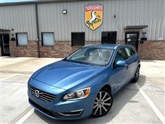 2015 Volvo V60 