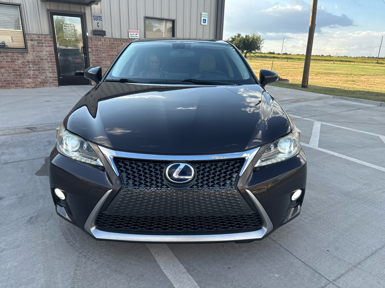 2014 Lexus CT 200h photo 2