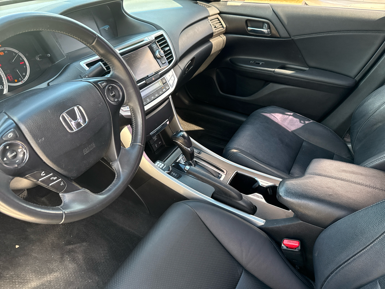 Honda Accord Sedan 4dr V6 Auto EX-L 2015 Honda Accord Sedan 4dr V6 Auto EX-L 2015
