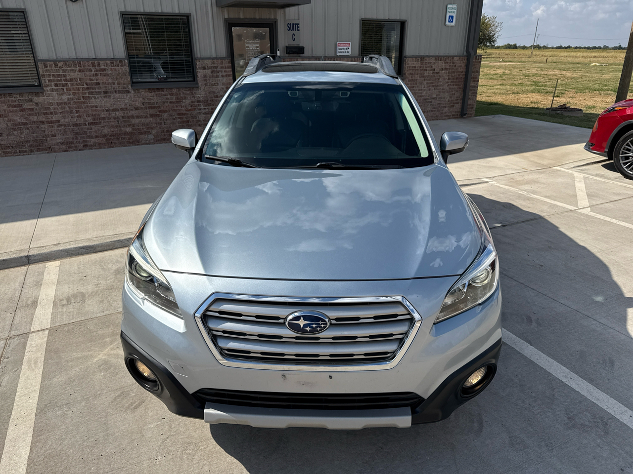 2017 Subaru Outback 2.5i Limited photo 4