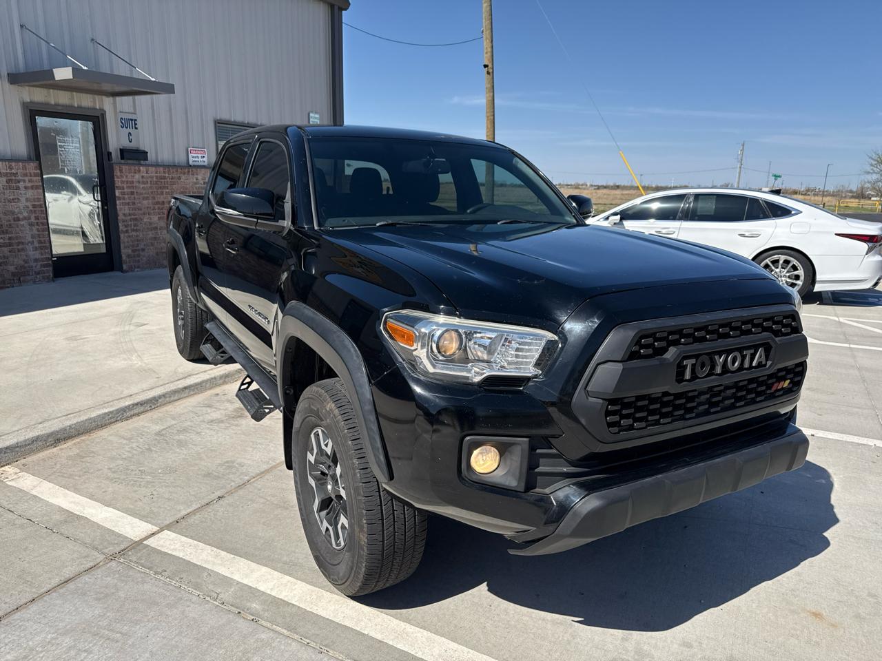 Toyota Tacoma TRD Off Road Double Cab 5' Bed V6 4x4 MT (Natl) 2017